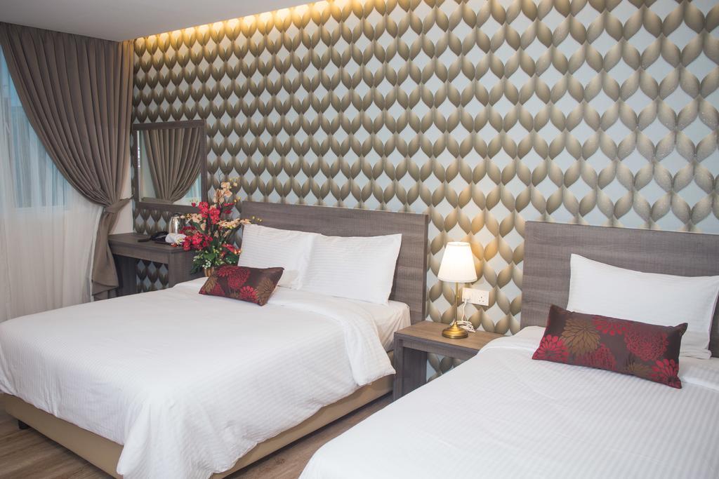Qlassic Hotel Сепанг Экстерьер фото